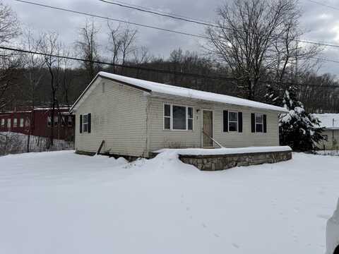 7 Terrace Ln, Alum Creek, WV 25564