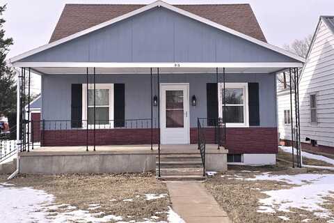 915 Pine, La Crosse, KS 67548