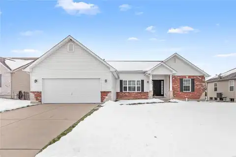 757 Pecan Hill Drive, Saint Charles, MO 63304