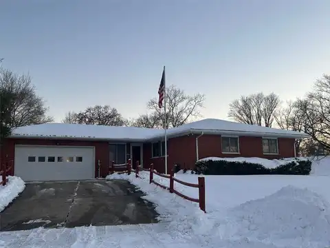 3401 Emma Lane, Godfrey, IL 62035