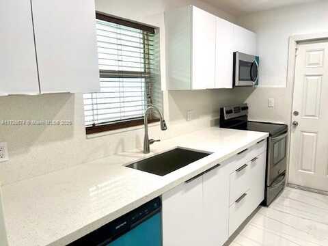 2380 SW 34th Way, Fort Lauderdale, FL 33312