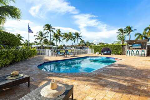 2719 SE 11th St, Pompano Beach, FL 33062