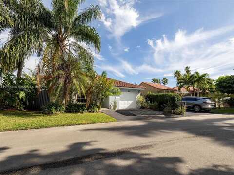 1225 Seagrape Cir, Weston, FL 33326