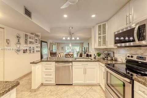 3772 Inverrary Blvd, Lauderhill, FL 33319