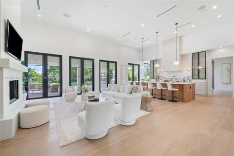 11001 SW 74th Ave, Pinecrest, FL 33156
