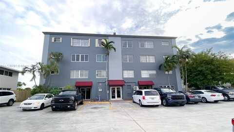 1060 Crystal Lake Dr, Deerfield Beach, FL 33064