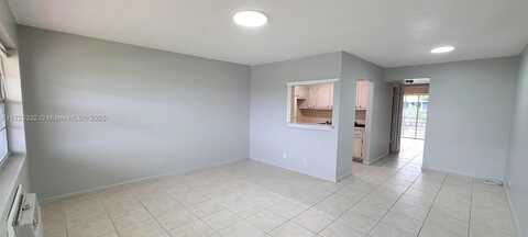 125 Canterbury E, West Palm Beach, FL 33417
