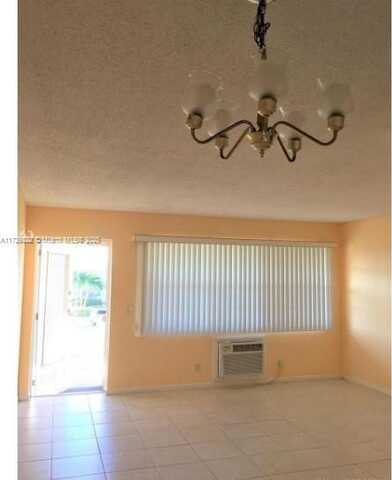 125 Canterbury E, West Palm Beach, FL 33417