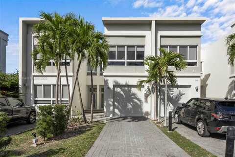 2453 NE 135th St, North Miami, FL 33181