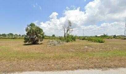 10 SEAHAWK CT, Port Charlotte, FL 33946