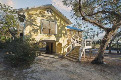 12631 HODGSON AVENUE, CEDAR KEY, FL 32625