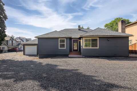 1647 NE Lotus Drive, Bend, OR 97701