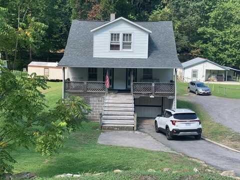 21 Amity Lane, SQUIRE, WV 24884