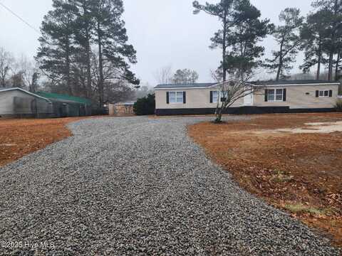 16181 Sanders Circle, Laurinburg, NC 28352