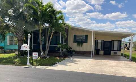 450 Laurelwood Lane, Naples, FL 34112