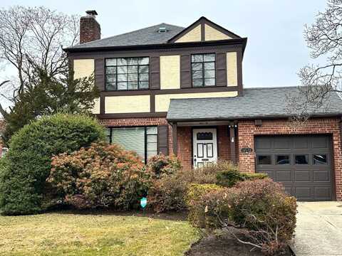 145-53 7th Ave, Whitestone, NY 11357