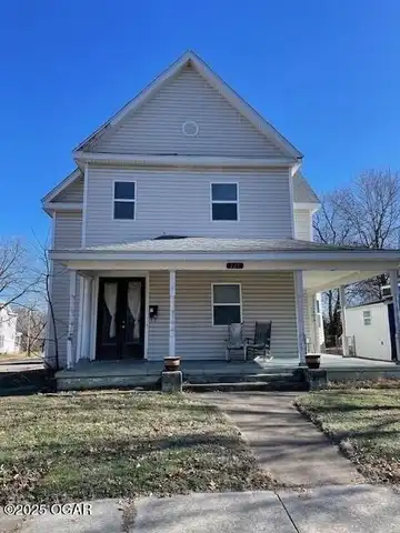 229 1/2 N Pearl Avenue, Joplin, MO 64801