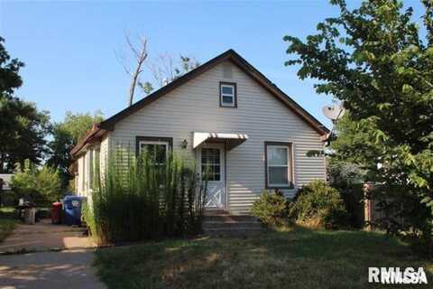 1836 CODY Street, Bettendorf, IA 52722