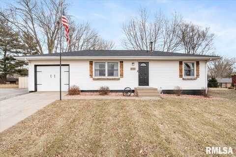 6121 W 61ST Place, Davenport, IA 52806