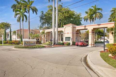 11890 NW 11th St, Pembroke Pines, FL 33026