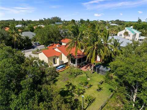 2135 Seminole Shores Lane, Vero Beach, FL 32963