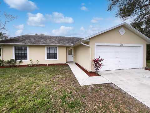 222 SW Ike Place, Port Saint Lucie, FL 34953