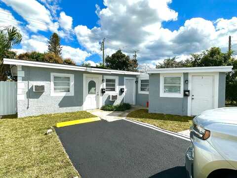 3670 NE 15th Avenue, Pompano Beach, FL 33064