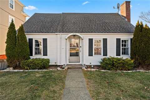 356 High Street, Cumberland, RI 02864