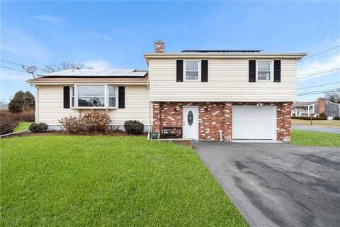 3 Roosevelt Drive, Bristol, RI 02809