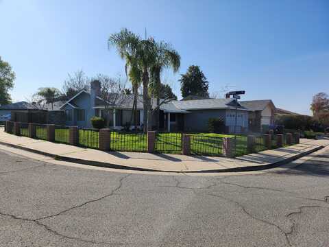 541 Harrison Circle, Porterville, CA 93257