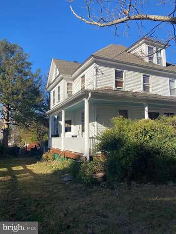 325 E 2ND STREET, MOORESTOWN, NJ 08057