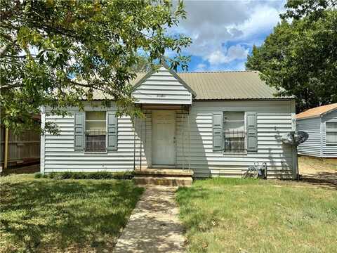 1505 W 10th Street, Mc Gregor, TX 76657