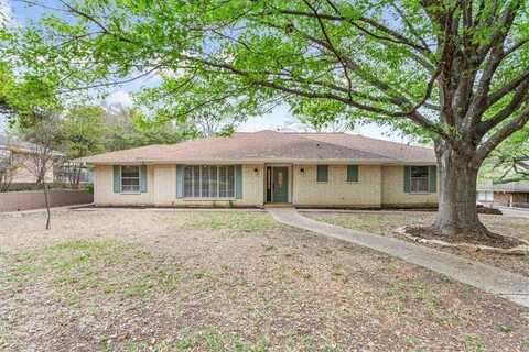 1705 Live Oak Valley Circle, Waco, TX 76710