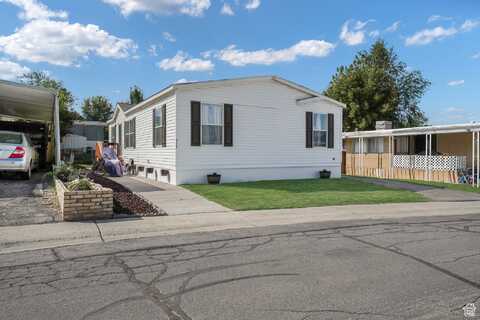 370 N GALAHAD, North Salt Lake, UT 84054