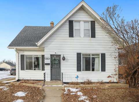 628 S 9th Street, Aberdeen, SD 57401