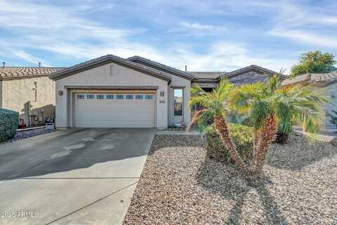 4041 E RAKESTRAW Lane, Gilbert, AZ 85298