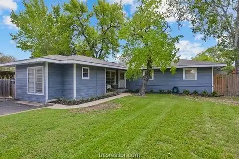 907 Edgewood Drive, Bryan, TX 77802