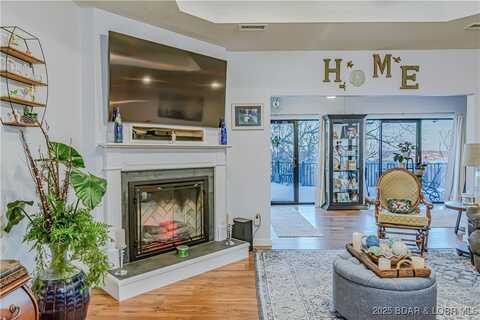 265 Costa Del Sol Drive, Lake Ozark, MO 65049