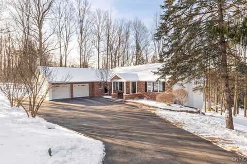 105 Orchard Way, Camillus, NY 13031