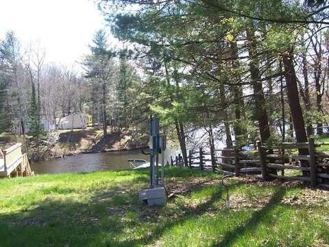 1686 MIDDLEPOINT, Alger, MI 48610