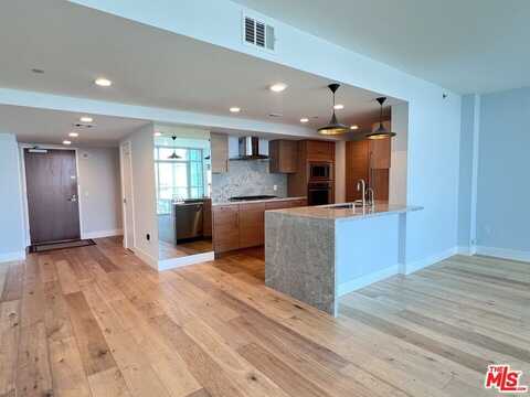 13650 Marina Pointe Dr, Marina Del Rey, CA 90292