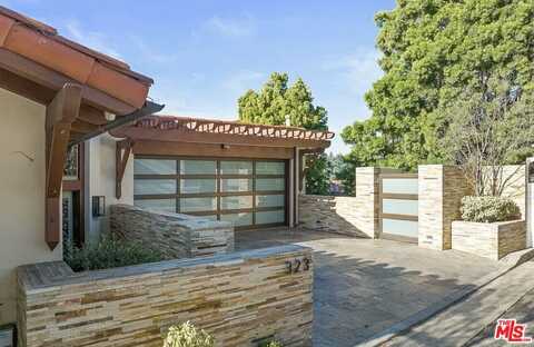 323 Adelaide Dr, Santa Monica, CA 90402