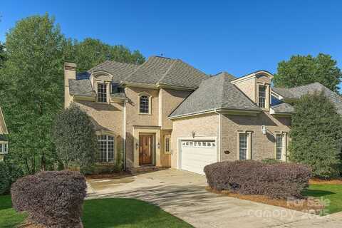 6926 Linkside Court, Charlotte, NC 28277