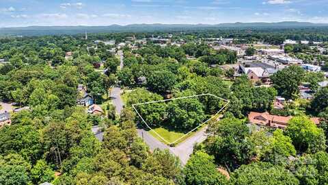 842 North Center Street, Hickory, NC 28601
