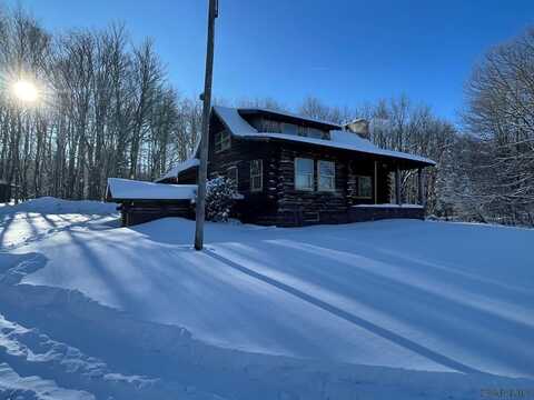 546 Saddle Club Road, Windber, PA 15963