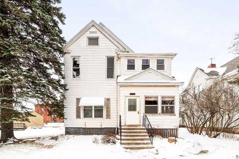 1211 E 1st St, Duluth, MN 55805