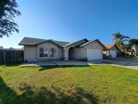 2627 Almond Street N, Selma, CA 93662