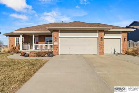 1914 Apollo Lane, Papillion, NE 68133