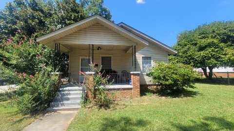 119 Poplar St, Clinton, SC 29325