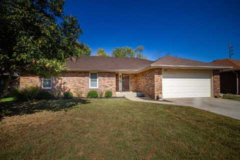 421 E Edgewood Street, Springfield, MO 65807